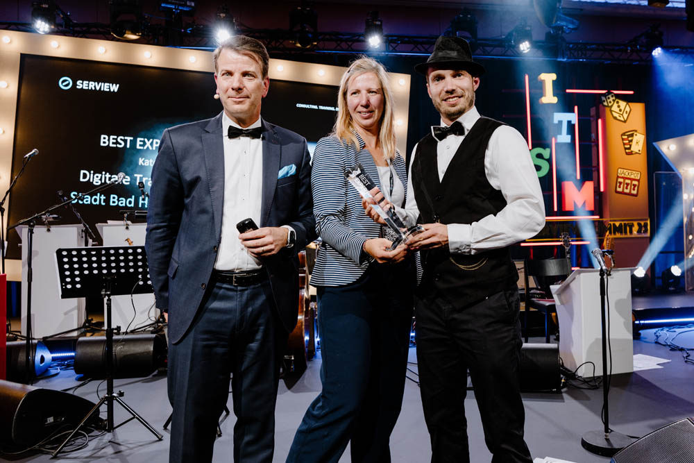 SERVIEW Summit25 Best Expert Award